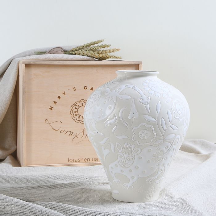 LoraShen 'Horshchyk' Hand-Painted Ceramic Vase (Tonal Beige & White) – Authentic Ukrainian Folk Art | 'Mary’s Gardens' Collection